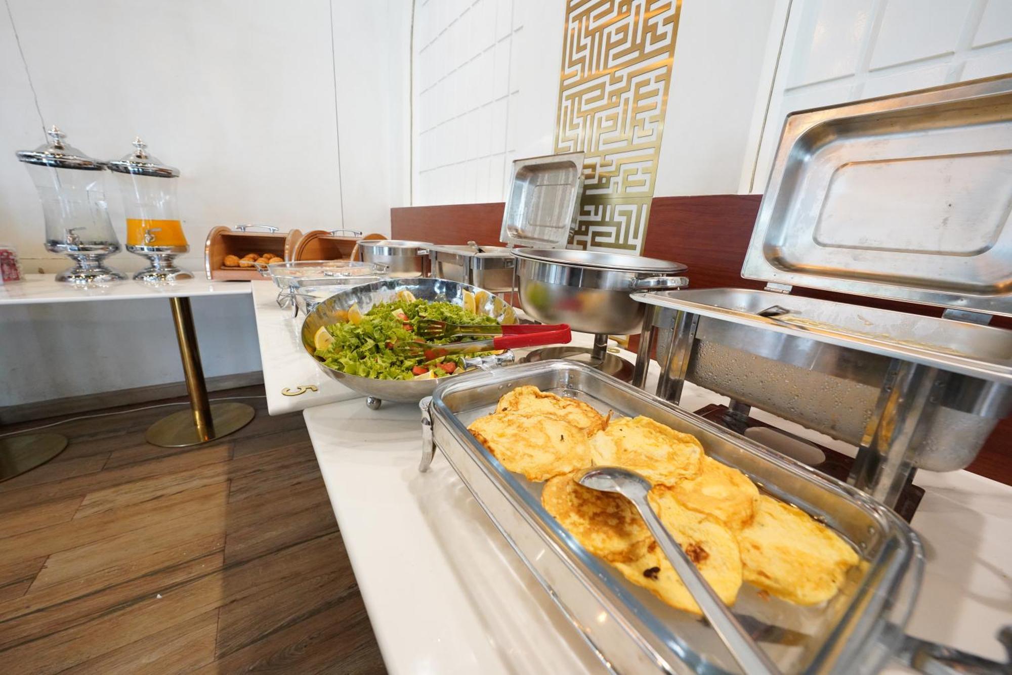 The Rich Grand Sukhumvit Hotel 4*